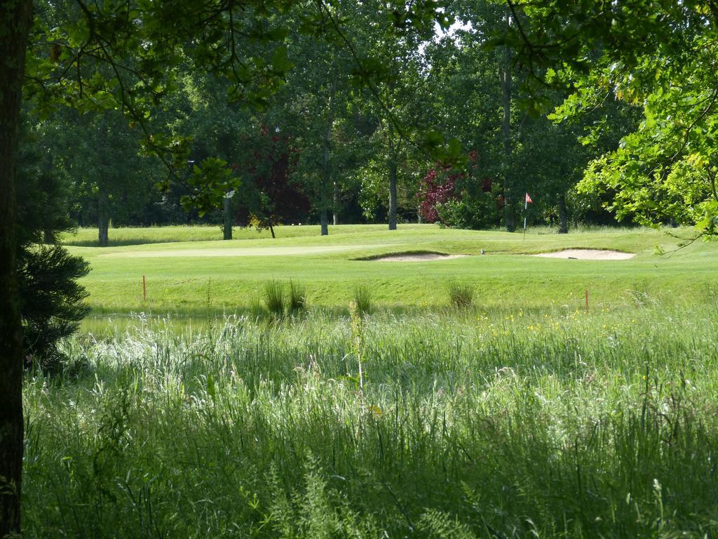 Anjou Golf And Country Club Hotel Champigne Ngoại thất bức ảnh