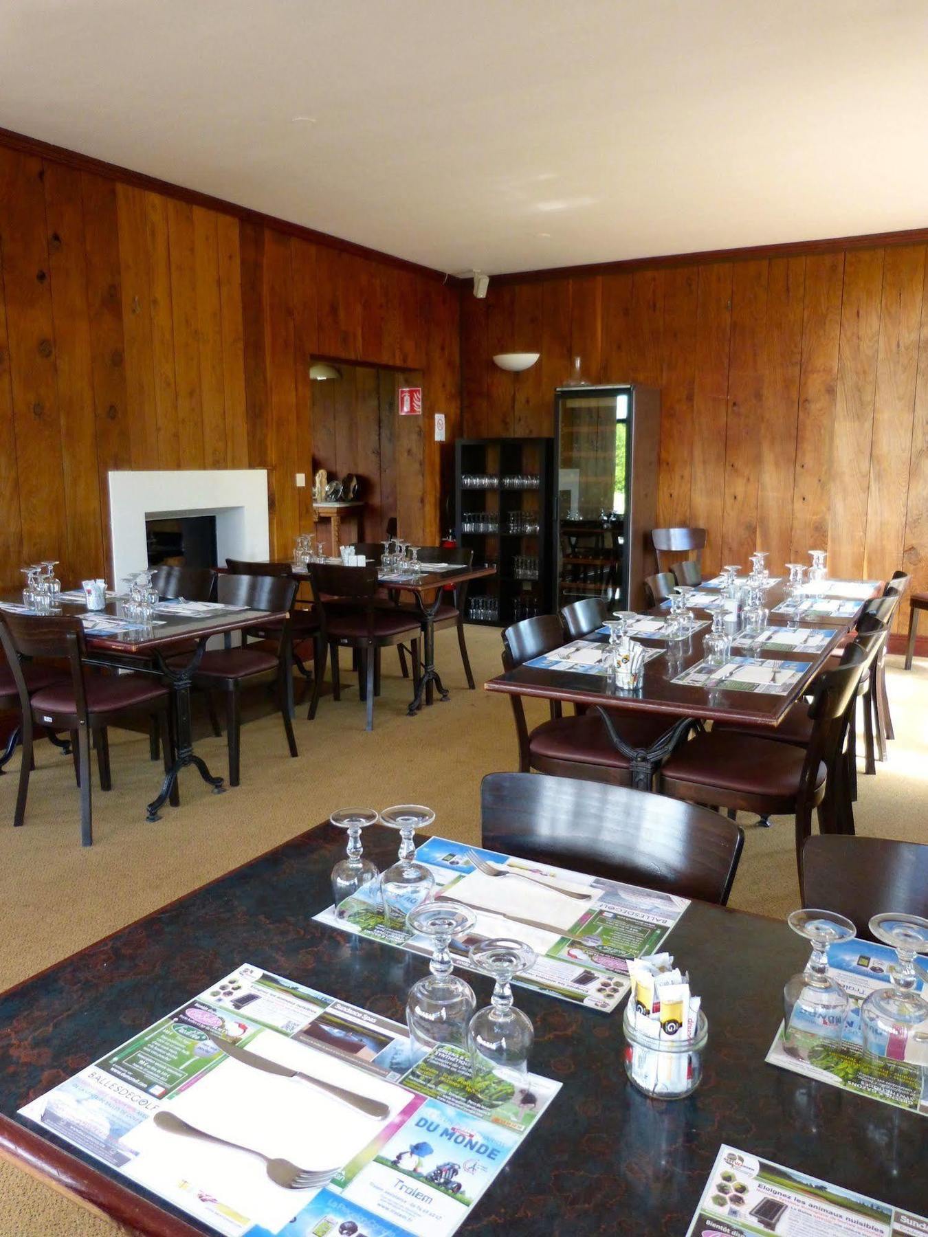 Anjou Golf And Country Club Hotel Champigne Ngoại thất bức ảnh